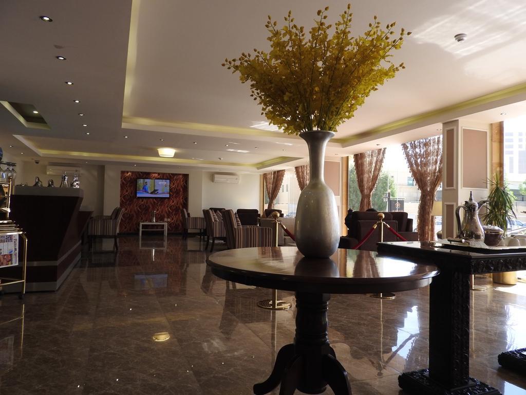 Gold Inn Hotel Эль-Хубар Экстерьер фото